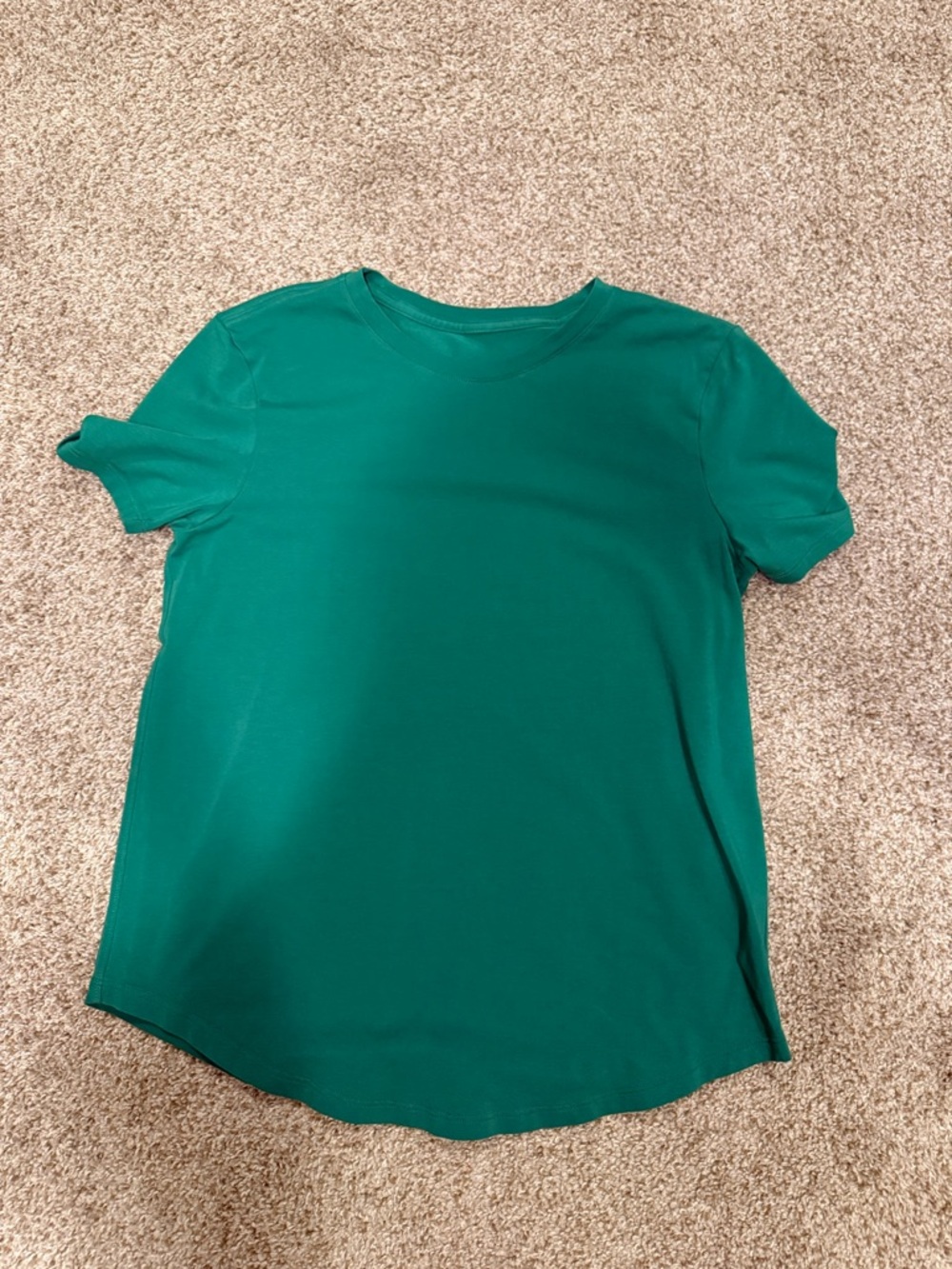 Lululemon Women’s Love curved hem Crewneck tshirt size 6 raceway green